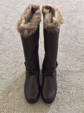 SPORTO Brown Women's Winter Boots with Faux Fur, size 9